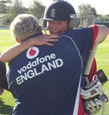 Charlotte Edwards is congratulated by coach Mark Lane after leading England to a 3-1 series win © ECB