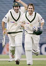 Ricky Ponting and Justin Langer celebrate after hitting the winning runs at Auckland © Getty Images