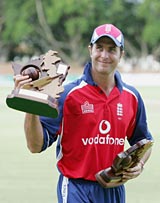 Michael Vaughan with the trophy after England's series whitewash © Getty Images